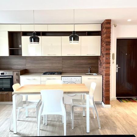 Appartement Apartament Via Tulcea Extérieur photo