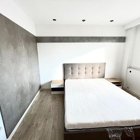 Appartement Apartament Via Tulcea Extérieur photo