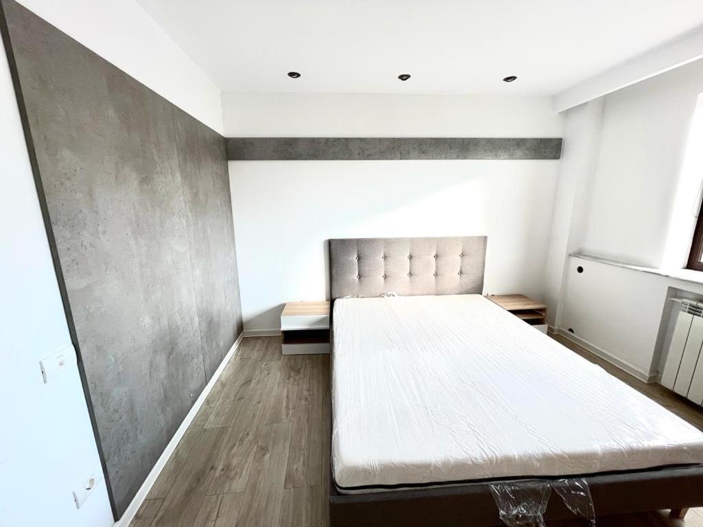 Appartement Apartament Via Tulcea Extérieur photo